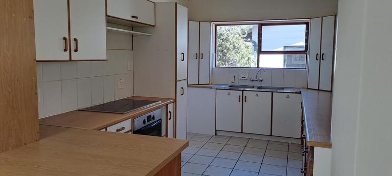 4 Bedroom Property for Sale in Stilbaai Wes Western Cape